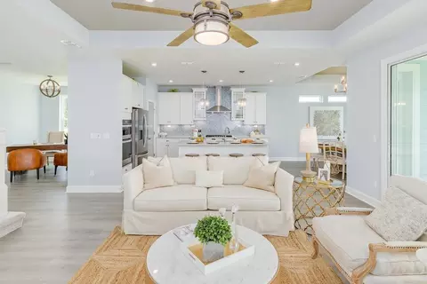 Living - 96946 Mcgirts Creek Loop, Yulee, FL 32097 photo 2 of 5