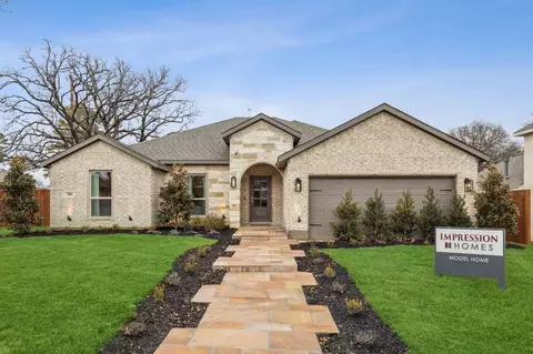 701 Stone Eagle Dr, Azle, TX 76020