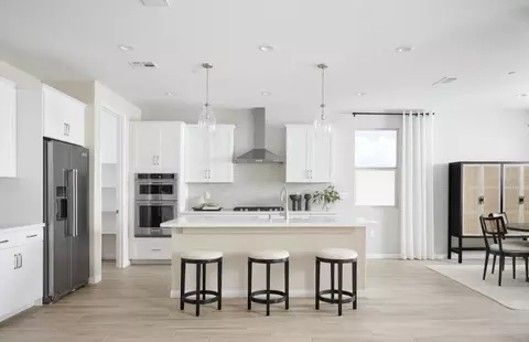 Kitchen - 26705 Silver Ore Rd, Menifee, CA 92585 photo 4 of 6