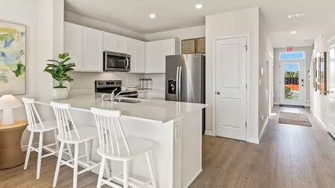 4681 Pleasant Ave, Palm Harbor, FL 34683