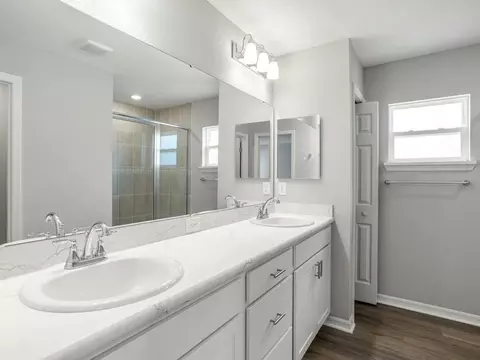 Bath - 596 SW 77th Cir, Ocala, FL 34474 photo 1 of 4