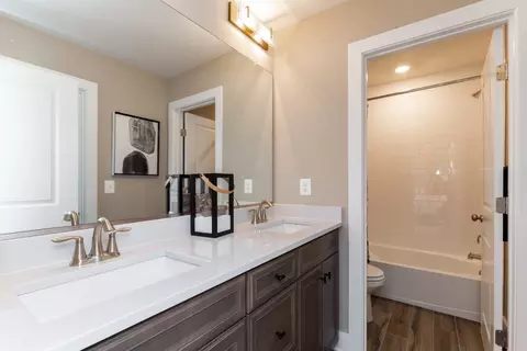 Bath - 9894 Obin Ln, Waldorf, MD 20601 photo 3 of 12