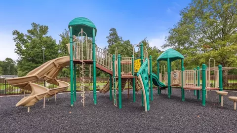 View/Area - 35530 Evers Dr, Denham Springs, LA 70706 photo 2 of 4