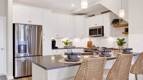 9676 Swallowtail Ln, Manassas, VA 20110