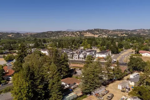 View/Area - 106 Tracy Dr, Windsor, CA 95492 photo 5 of 6
