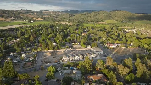 View/Area - 106 Tracy Dr, Windsor, CA 95492 photo 2 of 4