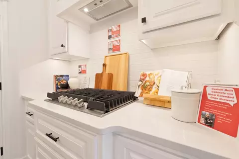 Kitchen - 5601 Junipero Dr, Mustang, OK 73064 photo 13 of 13
