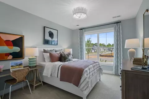 Bedroom - 400 Ladybug Ln, Anderson, SC 29621 photo 2 of 3