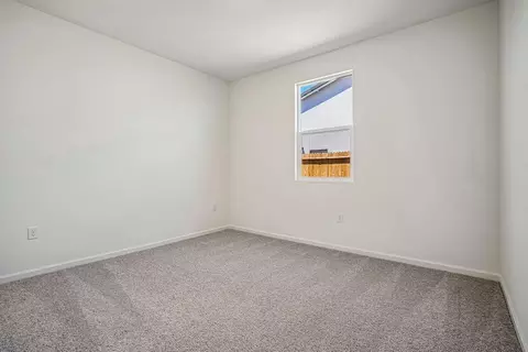 Bedroom - 2629 Redtail Hawk Rd, Modesto, CA 95357 photo 8 of 9