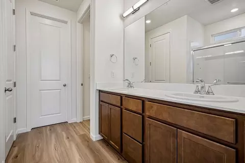 Entry Way - 2629 Redtail Hawk Rd, Modesto, CA 95357 photo 1 of 3