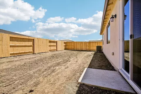 Exterior - 2629 Redtail Hawk Rd, Modesto, CA 95357 photo 6 of 7
