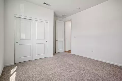 Bedroom - 2629 Redtail Hawk Rd, Modesto, CA 95357 photo 7 of 9
