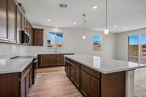 Kitchen - 2629 Redtail Hawk Rd, Modesto, CA 95357 photo 3 of 3