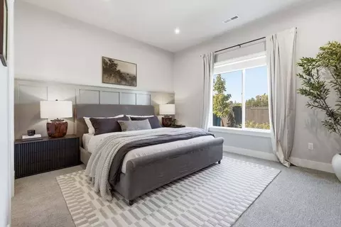 Bedroom - 1401 E Primavera St, Newberg, OR 97132 photo 1 of 1
