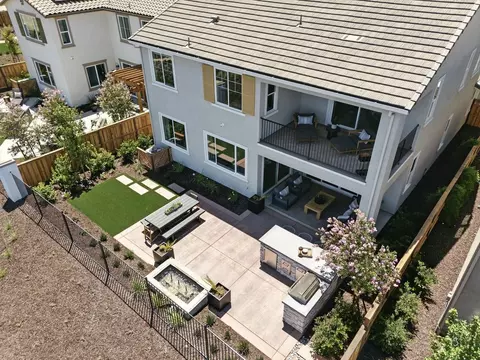 Exterior - 4329 Tullamore Ave, Lathrop, CA 95330 photo 14 of 23