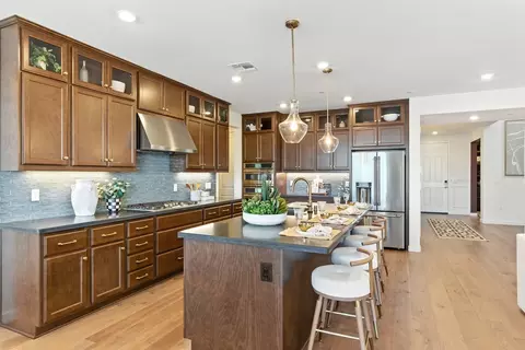 Kitchen - 4329 Tullamore Ave, Lathrop, CA 95330 photo 10 of 13