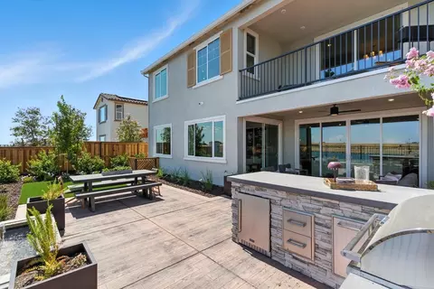 Exterior - 4329 Tullamore Ave, Lathrop, CA 95330 photo 16 of 23