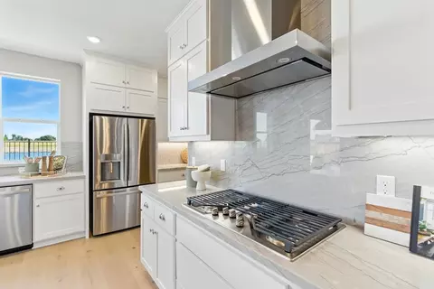 Kitchen - 4329 Tullamore Ave, Lathrop, CA 95330 photo 6 of 13