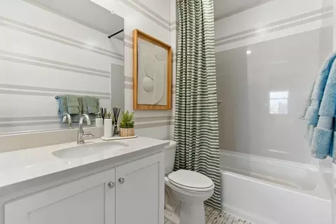 Bath - 4329 Tullamore Ave, Lathrop, CA 95330 photo 7 of 14