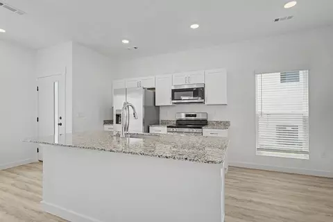 Kitchen - 751 Nebula Ln, Centerton, AR 72713 photo 9 of 9
