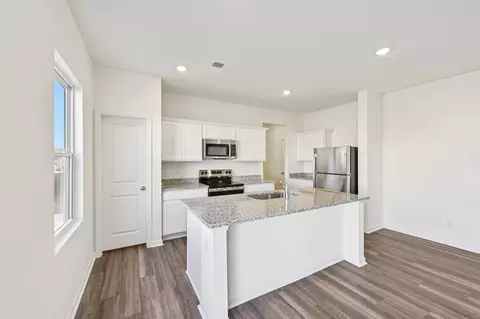 Kitchen - 476 Silverton Dr, Dacula, GA 30019 photo 3 of 3