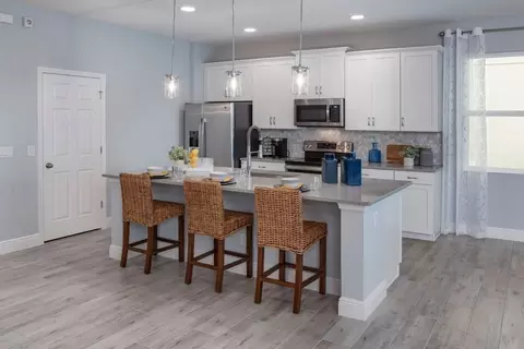 Kitchen - 2597 Cavanaugh Dr, Orlando, FL 32817 photo 2 of 3