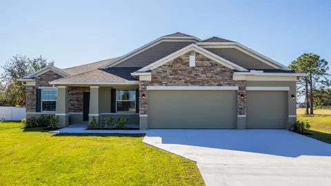 Exterior - 14055 Spring Hill Dr, Spring Hill, FL 34609 photo 5 of 11