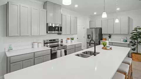 Kitchen - 14055 Spring Hill Dr, Spring Hill, FL 34609 photo 4 of 4