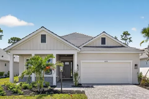Exterior - 10573 Eclipse St, Sarasota, FL 34241 photo 1 of 44