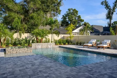 Exterior - 3022 Eagles Flight Pl, Brandon, FL 33511 photo 9 of 15