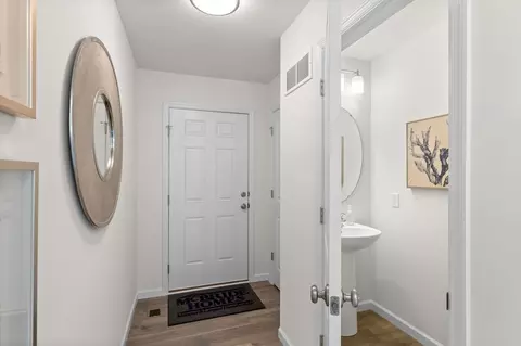 Entry Way - 1308 Hillside Ct, Rolla, MO 65401 photo 1 of 12