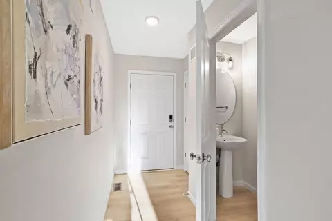Entry Way - 1308 Hillside Ct, Rolla, MO 65401 photo 1 of 13