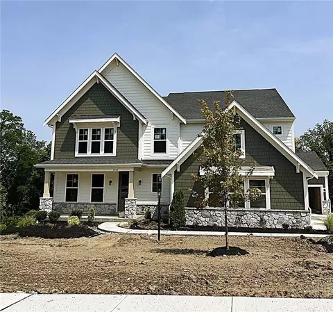 2466 Bent Grass Dr, Beavercreek, OH 45431