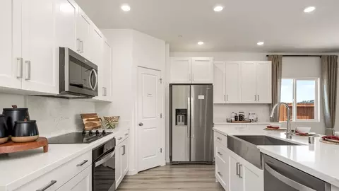 Kitchen - 4204 Haleakala Ave, Redding, CA 96001 photo 1 of 2