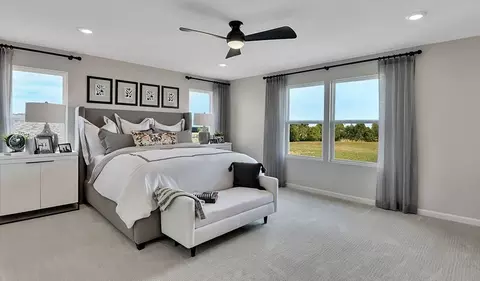 Bedroom - 520 Redleaf Rd, Dixon, CA 95620 photo 2 of 2