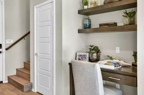 Entry Way - 8715 Lompoc Ave, Hesperia, CA 92344 photo 2 of 2