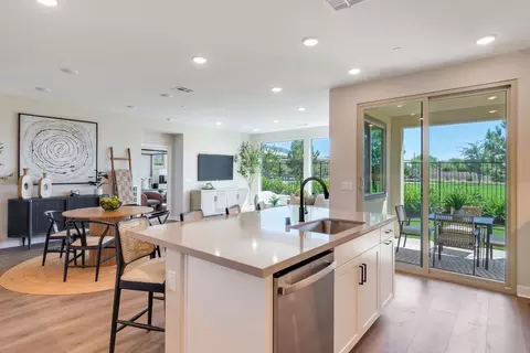 Kitchen - 1555 Skystone Way, Beaumont, CA 92223 photo 3 of 8