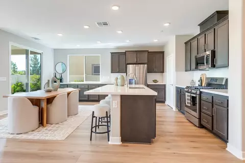 Kitchen - 1555 Skystone Way, Beaumont, CA 92223 photo 5 of 8