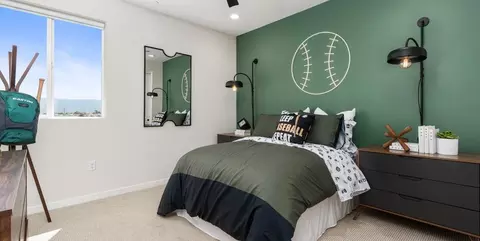 Bedroom - 17485 Bear Crk, Hesperia, CA 92345 photo 4 of 6