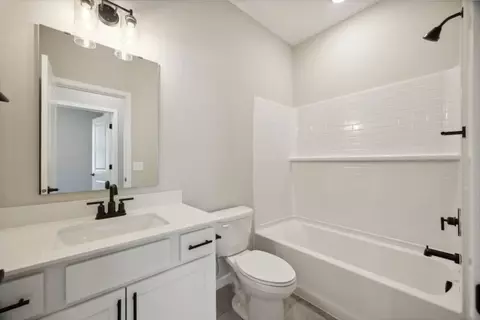 Bath - 1546 149th St, Rosemount, MN 55068 photo 2 of 2