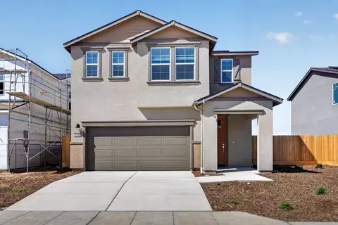 6130 W Flint Way, Fresno, CA 93723