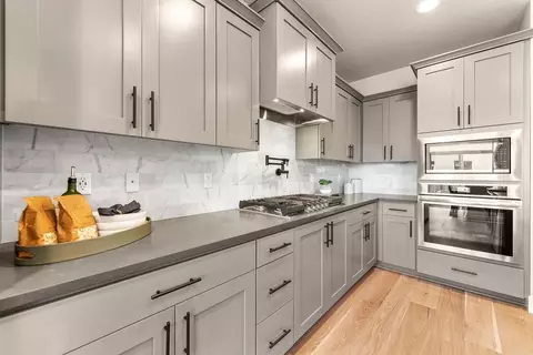4519 NE 183rd St, Vancouver, WA 98686
