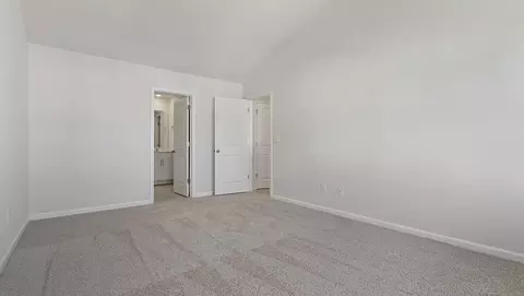 Bedroom - 4 Oak Edge Ln, Greer, SC 29651 photo 2 of 6