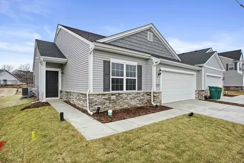 5792 Buck Ln, Portage, IN 46368