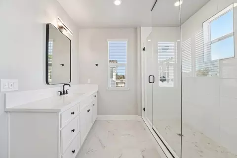 Bath - 802 Abigail Pl, Walnut Creek, CA 94598 photo 3 of 7