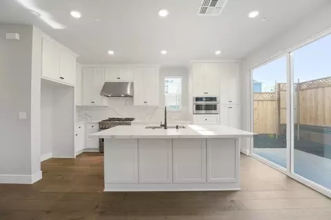 Kitchen - 802 Abigail Pl, Walnut Creek, CA 94598 photo 1 of 8