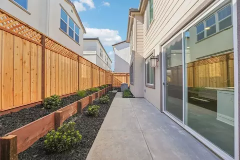 Exterior - 802 Abigail Pl, Walnut Creek, CA 94598 photo 7 of 15