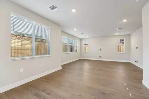 Living - 802 Abigail Pl, Walnut Creek, CA 94598 photo 4 of 5