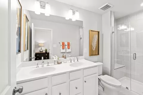 Bath - 12634 Canopy Ave, Brandywine, MD 20613 photo 2 of 4