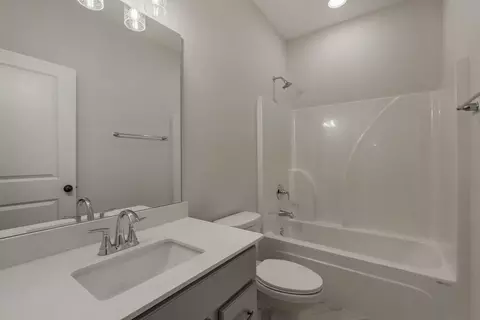 Bath - 7204 Bill Dorn Rd, Appling, GA 30802 photo 1 of 5